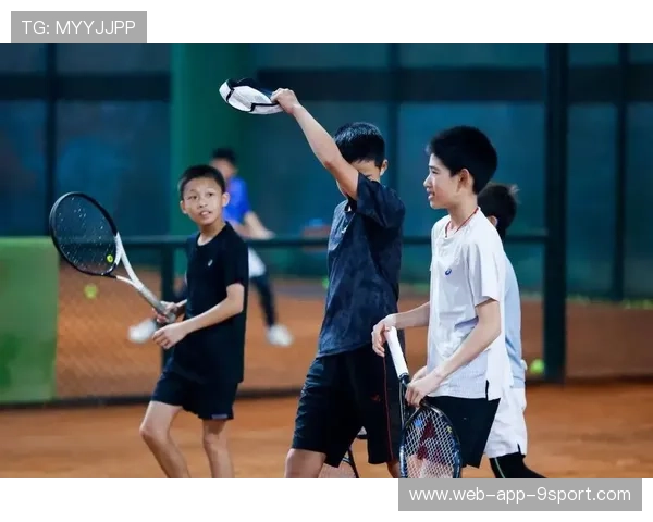 运动员被邀请参加国际训练营 扩展视野，运动员到别的俱乐部训练如何处理